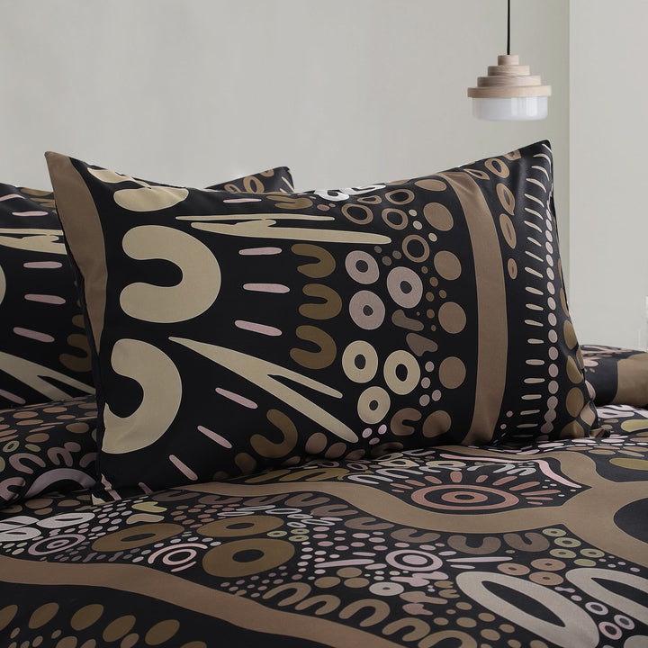 Bed Doona Set- Wiradjuri Walkabout